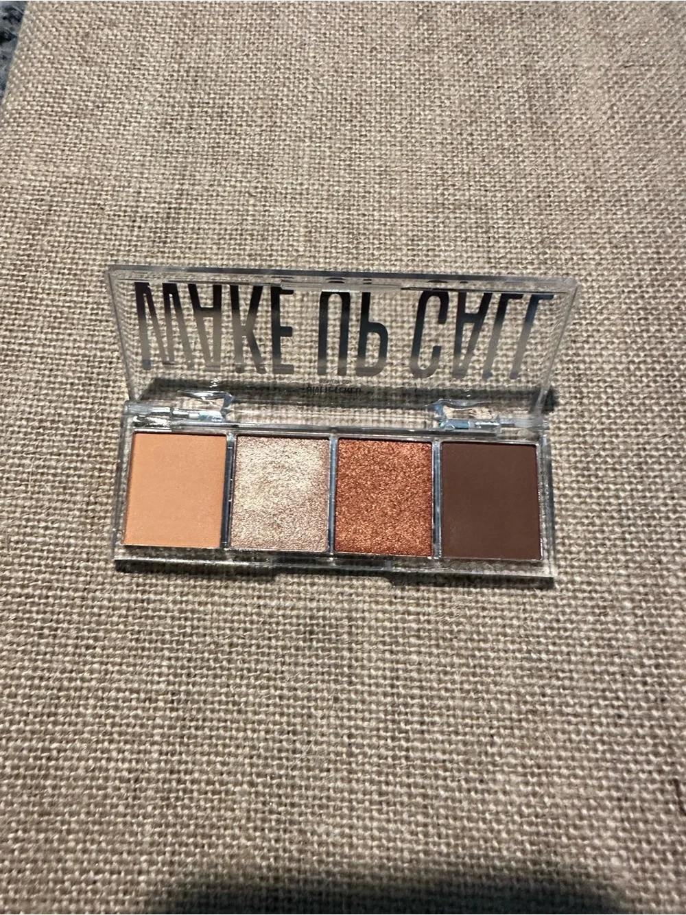 Warm Neutral Eyeshadow Quad — Bronze & Peach Shades